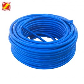 สายยางน้ำสีฟ้า PVC ฟ้าทึบ ขนาด 3/4 นิ้ว 6 หุน ราคาเมตรละ 28 บาท เป็นสายยางที่ได้รับความนิยมอย่างมากในหลายๆ สถานการณ์ ไม่ว่าจะเป็นการใช้งานในบ้าน การเกษตร หรือในอุตสาหกรรมที่ต้องการความทนทานสูง